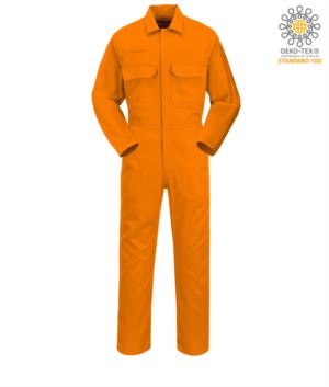 Feuerfester Anzug, Radioring, Knopfleiste, Brusttaschen, Masstasche, verstellbare Manschetten, orange Farbe. CE zertifiziert, NFPA 2112, EN 11611, EN 11612:2009, ASTM F1959-F1959M-12