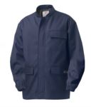 Multipro Jacke, elastisch am Handgelenk, verdeckter Reissverschluss, zwei Taschen und eine an der Tasche, koreanischer Kragen, Farbe blau, zertifiziert nach EN 11611, EN 1149-5, EN 13034, CEI EN 61482-1-2:2008, EN 11612:2009 SI25GA0274.BLU